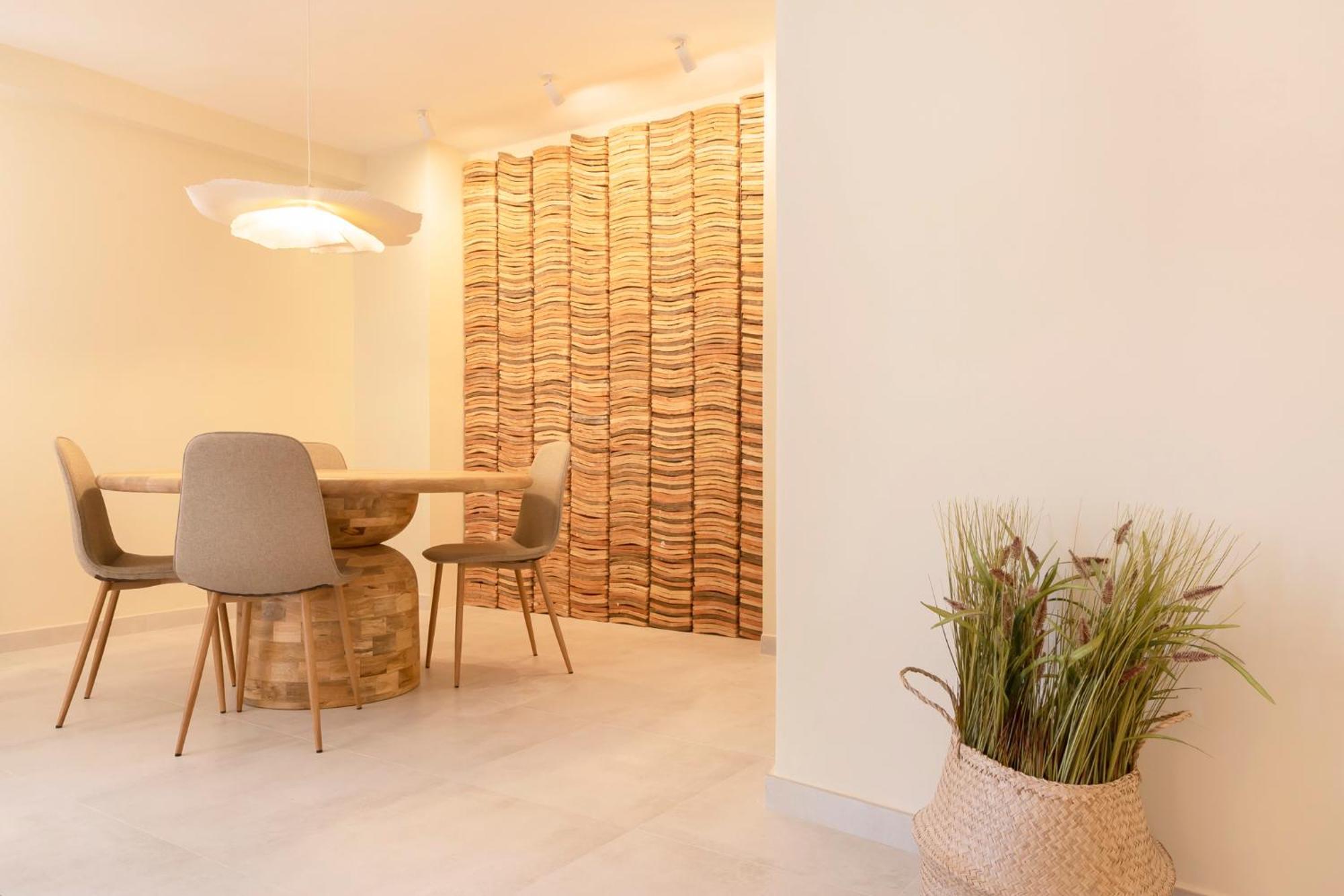 K-Sense By Nuka Homes Platja de Larenal Ngoại thất bức ảnh