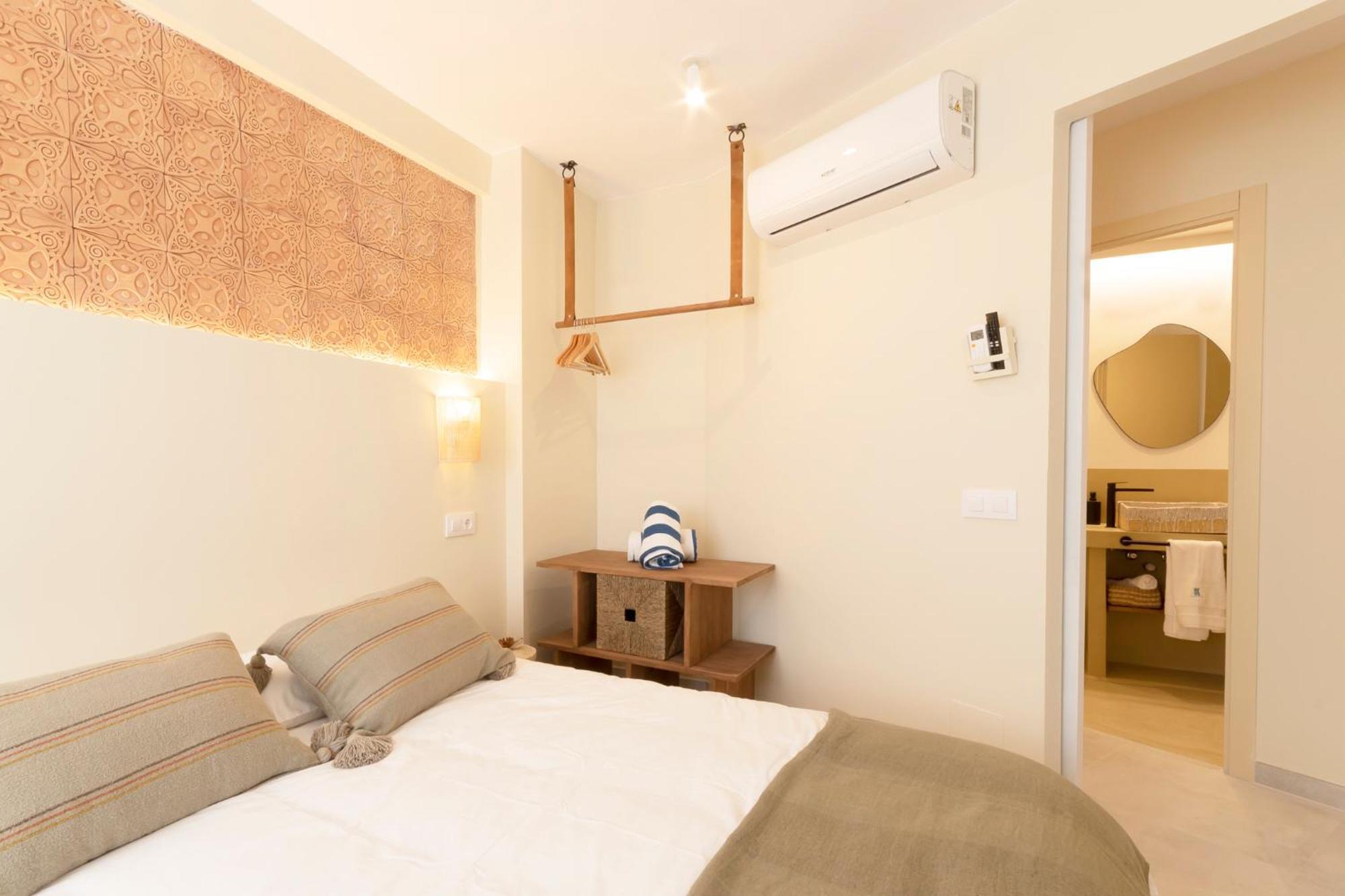 K-Sense By Nuka Homes Platja de Larenal Ngoại thất bức ảnh