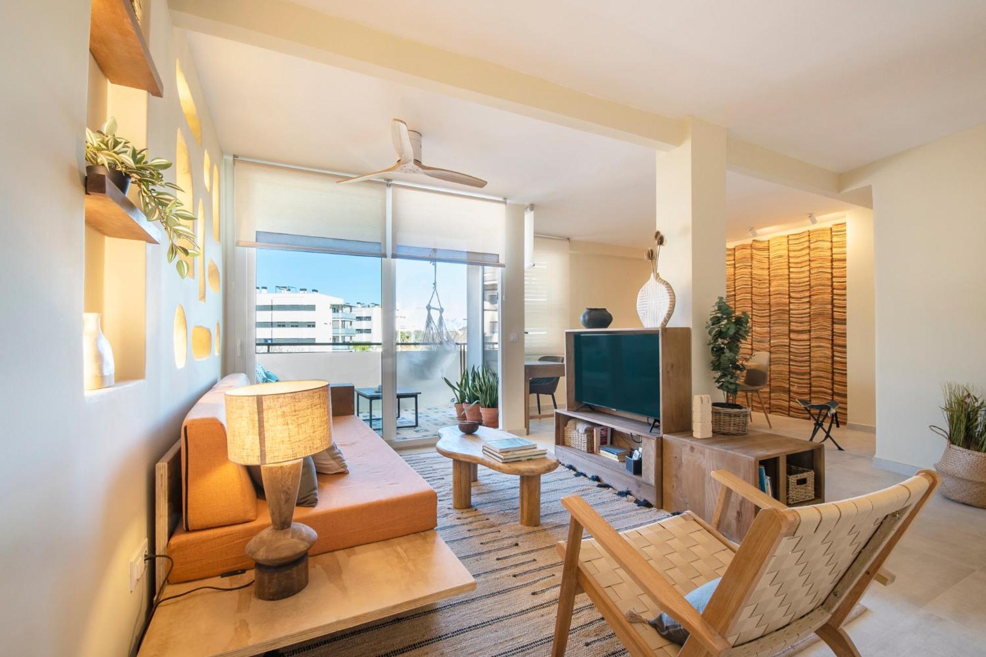 K-Sense By Nuka Homes Platja de Larenal Ngoại thất bức ảnh
